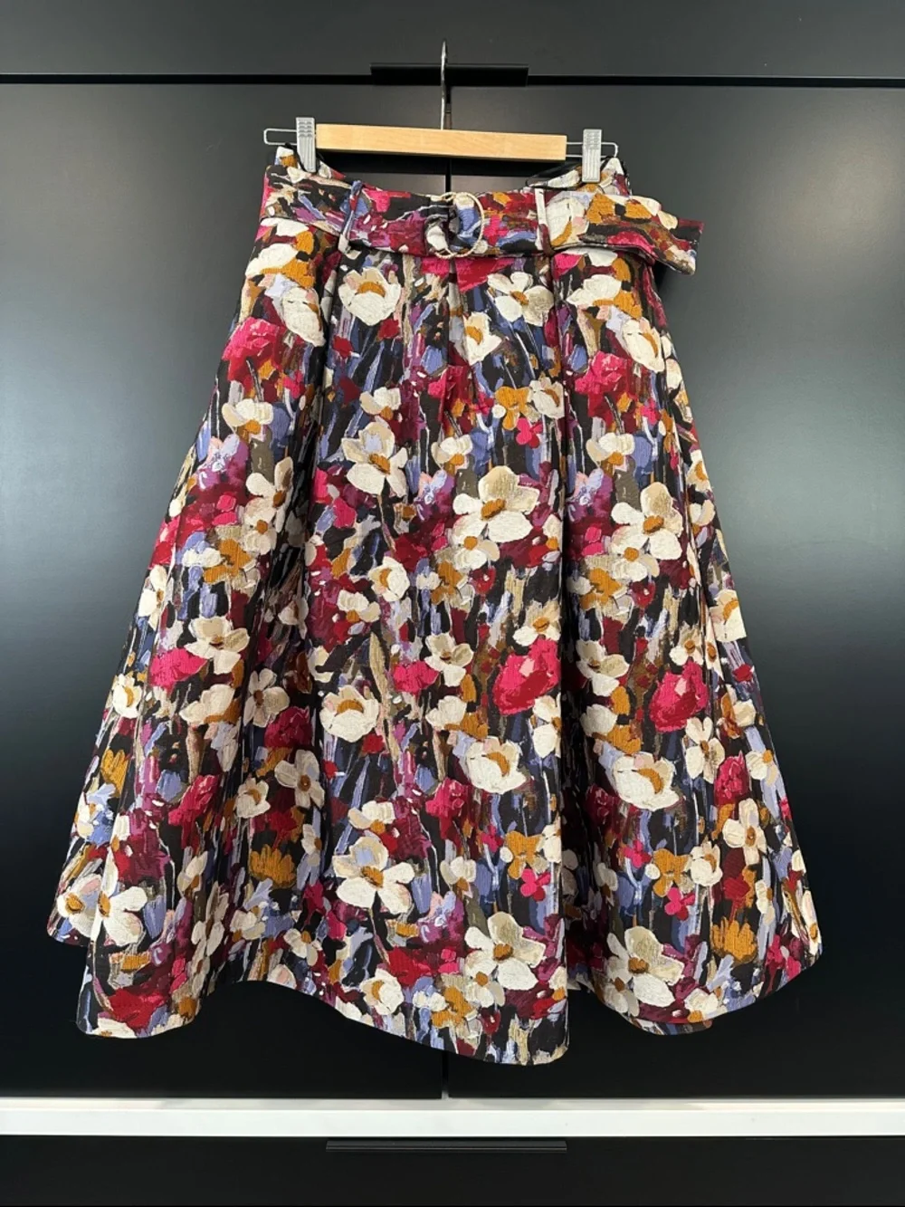 Emily Lovelock Floral Tapestry Jacquard Midi Skirt Belted A-Line‎ Multi Color